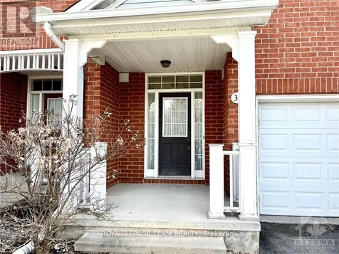 39 Bellrock Drive Ottawa ON K2K 3J4