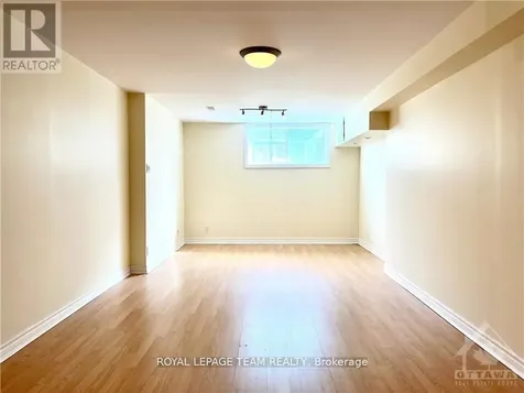 39 Bellrock Drive Ottawa ON K2K 3J4