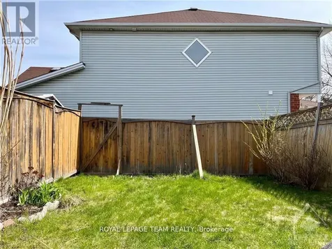 39 Bellrock Drive Ottawa ON K2K 3J4