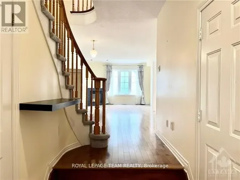 39 Bellrock Drive Ottawa ON K2K 3J4