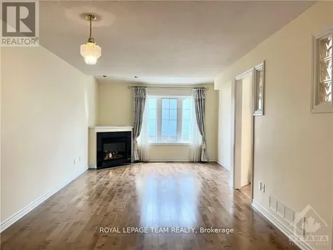 39 Bellrock Drive Ottawa ON K2K 3J4