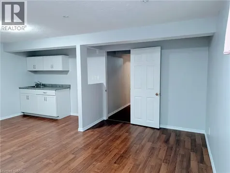 520 Chablis Drive Waterloo ON N2T 2X9
