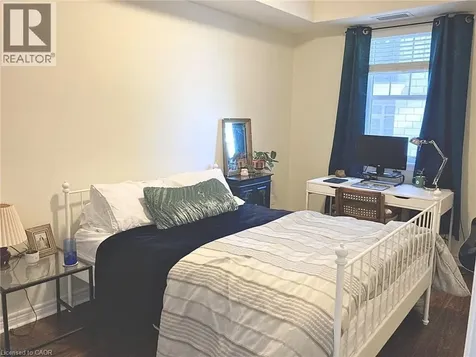 2338 Taunton Road Oakville ON L6H 0L3