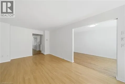 180 Lawrence Lane Fonthill ON L2S 1E4
