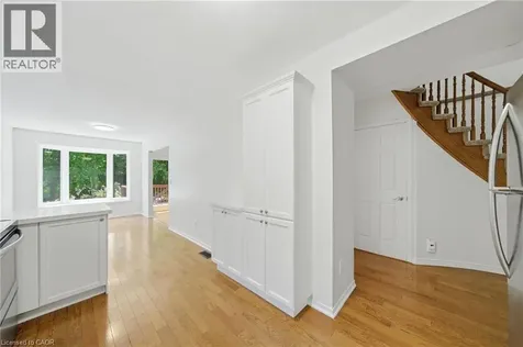 180 Lawrence Lane Fonthill ON L2S 1E4