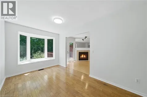 180 Lawrence Lane Fonthill ON L2S 1E4