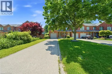 180 Lawrence Lane Fonthill ON L2S 1E4