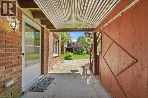 180 Lawrence Lane Fonthill ON L2S 1E4