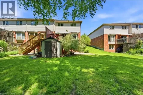 180 Lawrence Lane Fonthill ON L2S 1E4