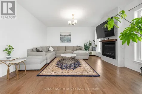 219 Reisling Way Ottawa ON K1T 0X1