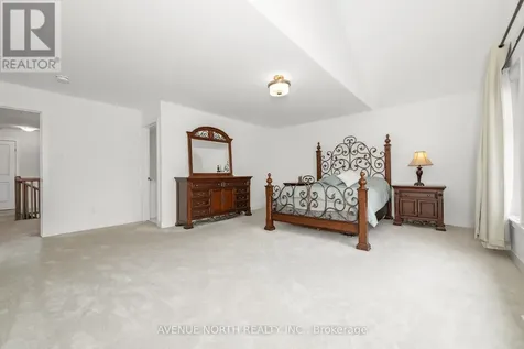 219 Reisling Way Ottawa ON K1T 0X1