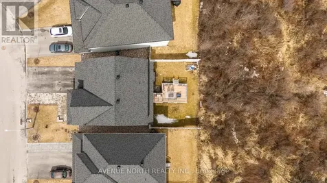 219 Reisling Way Ottawa ON K1T 0X1