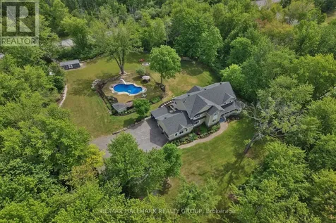 104 Wilbert Cox Drive Ottawa ON K0A 1L0