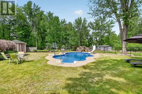 104 Wilbert Cox Drive Ottawa ON K0A 1L0