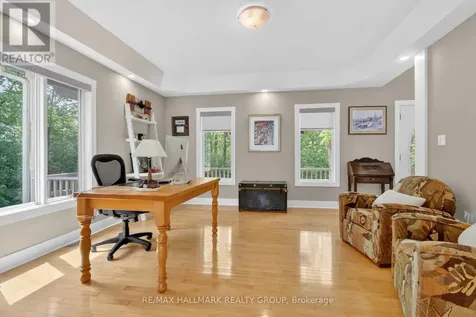 104 Wilbert Cox Drive Ottawa ON K0A 1L0
