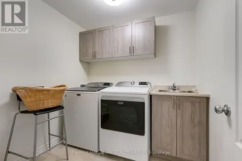 66 Kayenta Street West Ottawa ON K2S 2K7