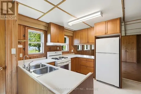 2069 Lakeshore Road Haldimand ON N1A 2W8