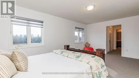 42 Tracey Lane Collingwood ON L9Y 3L7