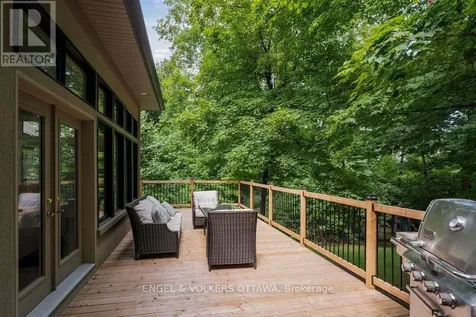 1412 Houston Crescent Ottawa ON K2W 1B6