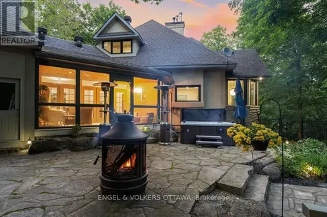 1412 Houston Crescent Ottawa ON K2W 1B6