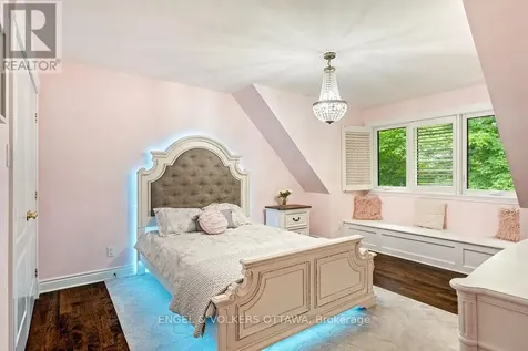 1412 Houston Crescent Ottawa ON K2W 1B6