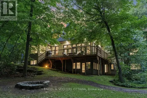 1412 Houston Crescent Ottawa ON K2W 1B6