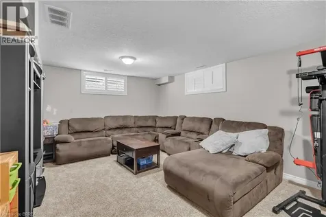 28 Banks Street Brantford ON N3T 0H7