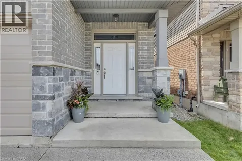 28 Banks Street Brantford ON N3T 0H7