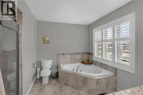 28 Banks Street Brantford ON N3T 0H7