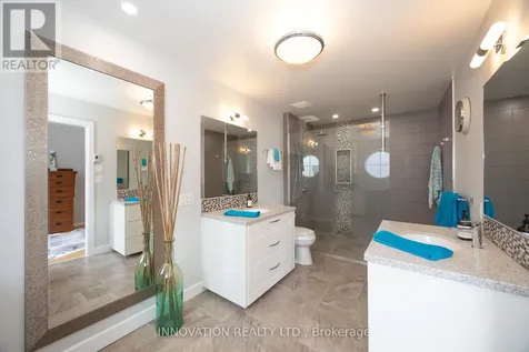 15 Whithorn Avenue Ottawa ON K2K 3B2
