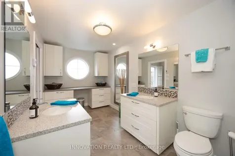 15 Whithorn Avenue Ottawa ON K2K 3B2