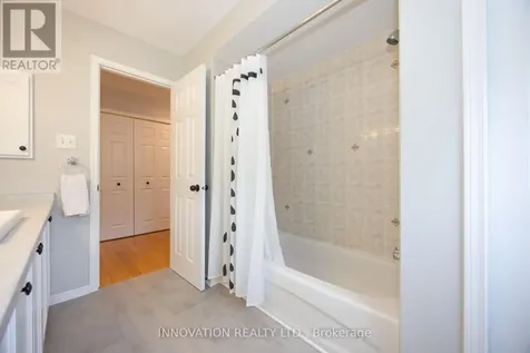 15 Whithorn Avenue Ottawa ON K2K 3B2