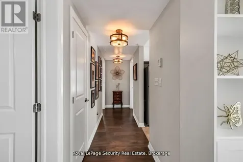 54 Koda Street Barrie ON L9J 0J6