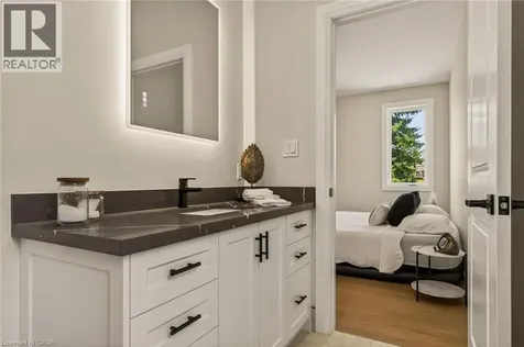 108 St. Michael's Street Delhi ON N4B 0A3