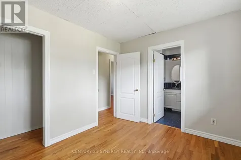3941 Shirley Avenue Ottawa ON K1V 1H4
