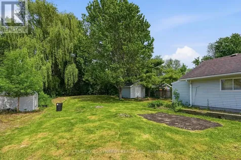 3941 Shirley Avenue Ottawa ON K1V 1H4