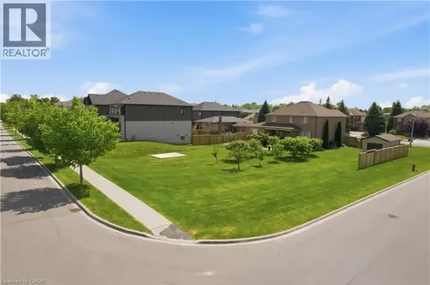 2 Chambers Drive Ancaster ON L9G 3K9