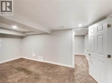 229 Parkdale Avenue North Hamilton ON L8H 5X4