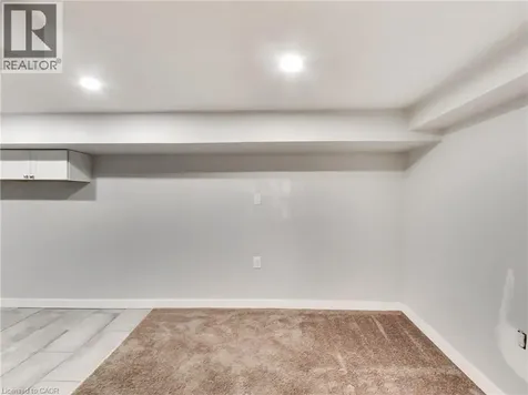 229 Parkdale Avenue North Hamilton ON L8H 5X4