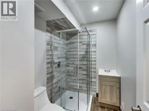 229 Parkdale Avenue North Hamilton ON L8H 5X4