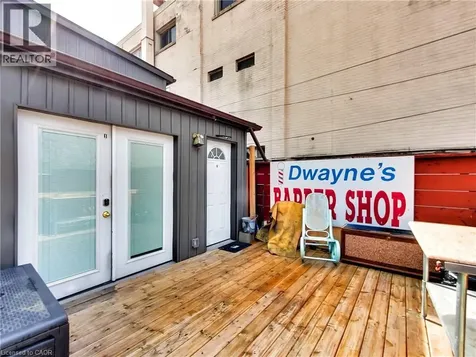 229 Parkdale Avenue North Hamilton ON L8H 5X4