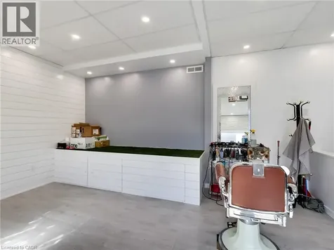 229 Parkdale Avenue North Hamilton ON L8H 5X4