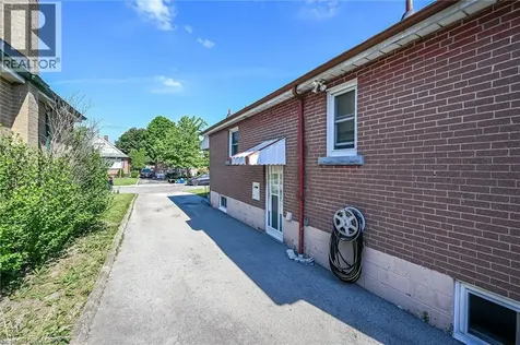 167 Taylor Avenue Hamilton ON L8K 3T1