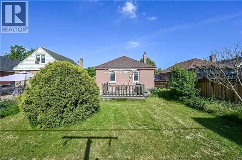 167 Taylor Avenue Hamilton ON L8K 3T1