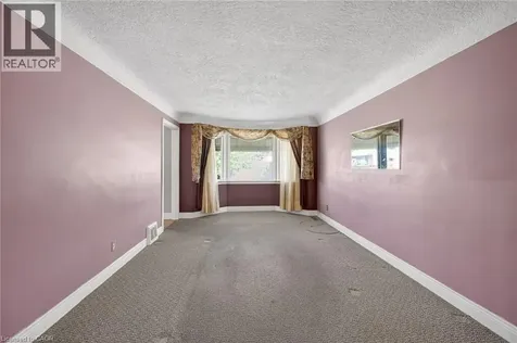 167 Taylor Avenue Hamilton ON L8K 3T1