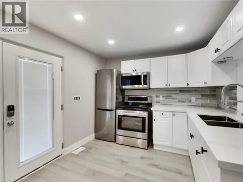 229 Parkdale Avenue North Hamilton ON L8H 5X4