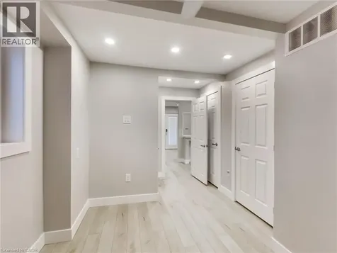 229 Parkdale Avenue North Hamilton ON L8H 5X4