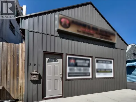 229 Parkdale Avenue North Hamilton ON L8H 5X4