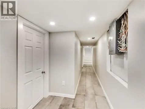229 Parkdale Avenue North Hamilton ON L8H 5X4