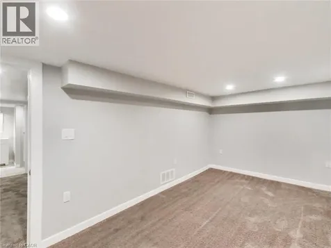 229 Parkdale Avenue North Hamilton ON L8H 5X4